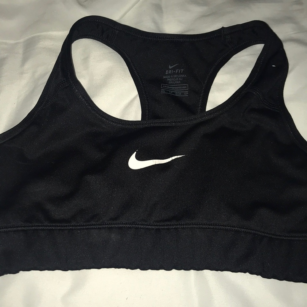 nike sports bra